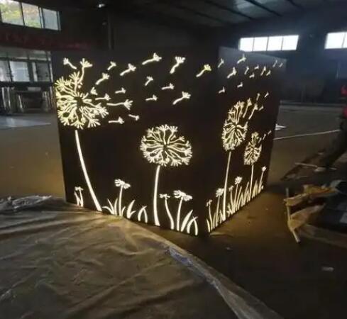 温泉耐候钢灯箱